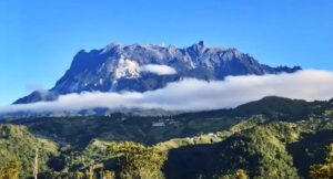 Harga Yuran Mendaki Gunung Kinabalu Naik Bermula 1 Januari 2023. Jom Lihat Harga Terkini!